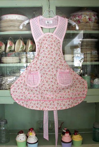 1940 Apron Pink Tea Rose