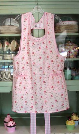 Grandma Pink Bud Rose Apron