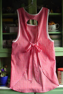 Old Fashioned Vintage style cobbler apron Retro Polka dot aprons